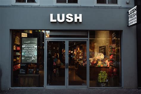 lush den haag.